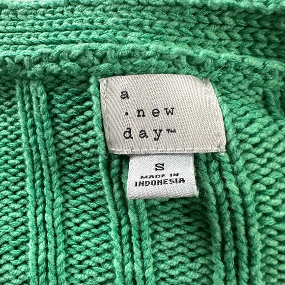 Mint green oversized knit sweater - Picture 5 of 5